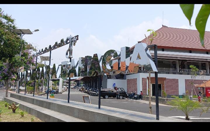 Keterangan foto: Pasar Umum Negara (PUN) yang baru rampung dan saat ini disebut Pasar Negara Bahagia.