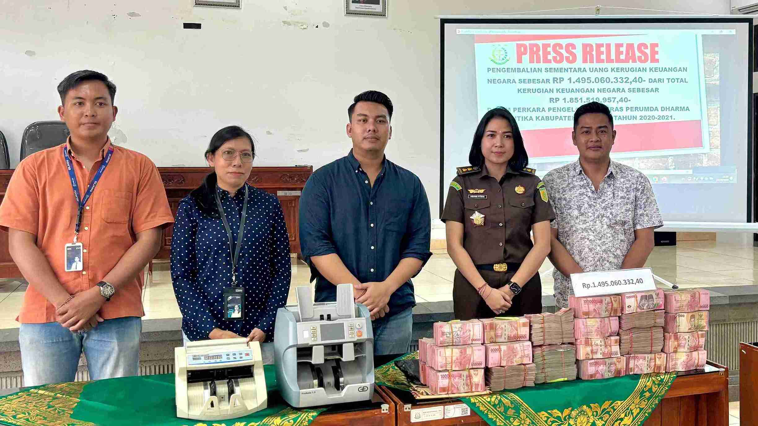 87a88c69-2244-48ab-be9b-3224768df659